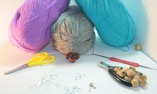 Трикотажни бижута: комплект плетени мъниста