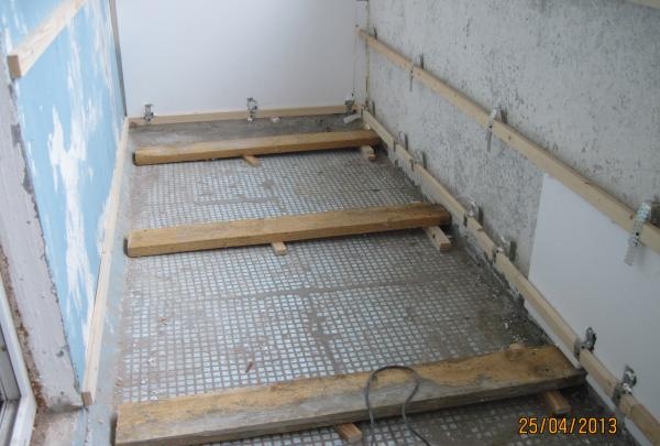 Reparația podelei, instalarea pardoselilor laminate și a fusta