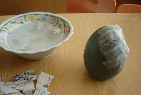 Telur Paskah Papier-mâché