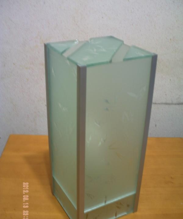 Lampas izgatavotas no dekoratīvā stikla
