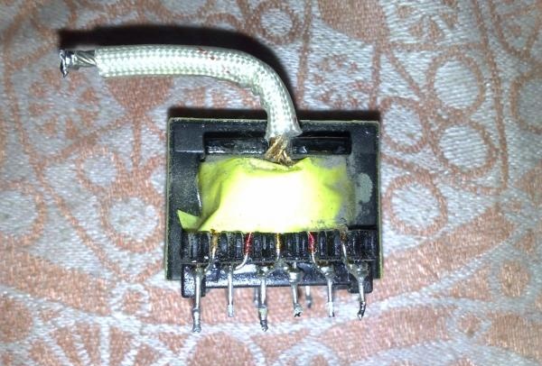 Snažni pretvarač za napajanje subwoofera iz ugrađene mreže 12 volti