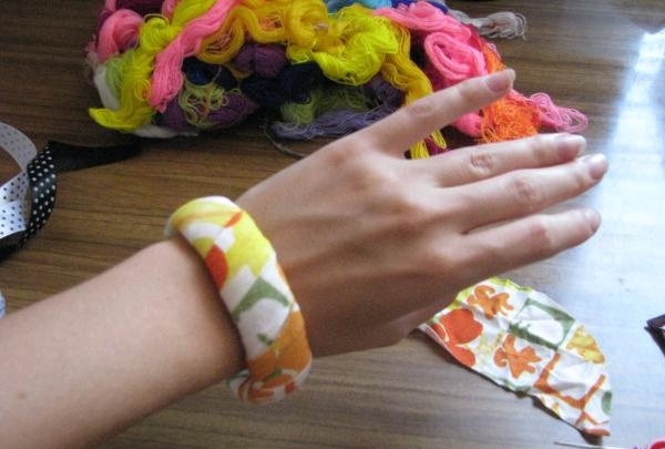 Handgjorda armband för flickor