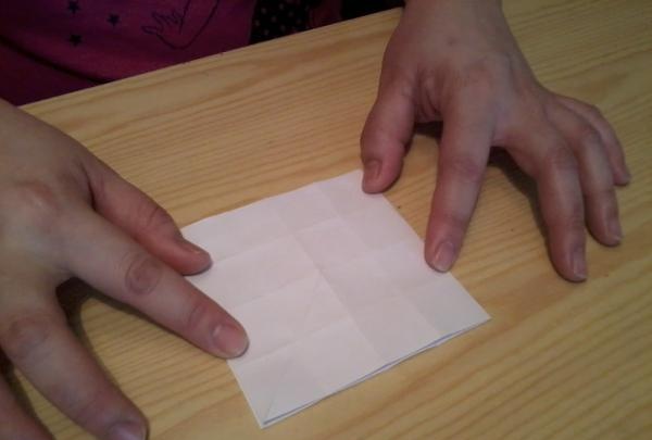 Куб - трансформатор от хартия