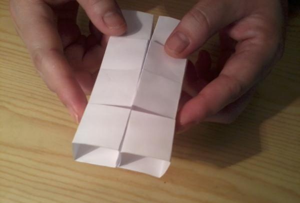 Kostka - transformator z papieru