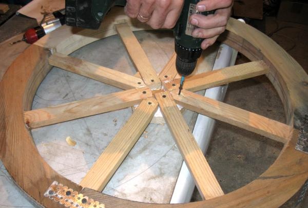 Výroba dreveného kolesa