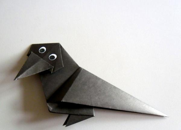 Jak vyrobit vránu z papíru