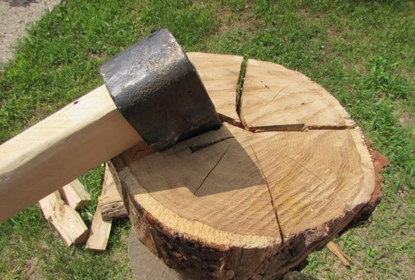 Comment couper du bois
