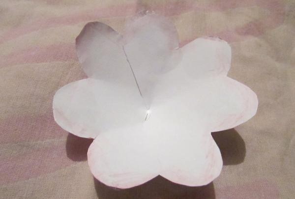 floare de hârtie