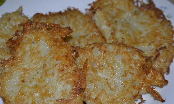 Картофени палачинки със сирене