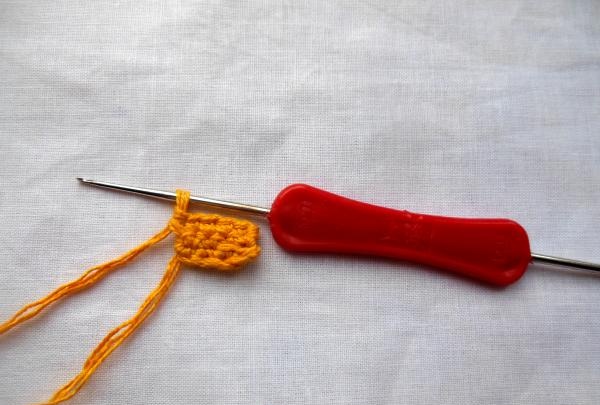 Плетене на една кука слънчоглед