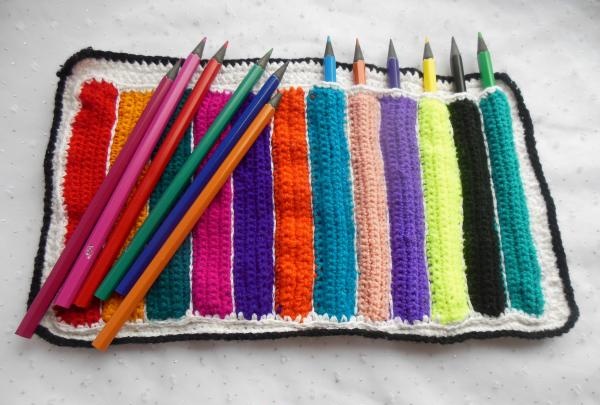 Плетена калъфка за молив