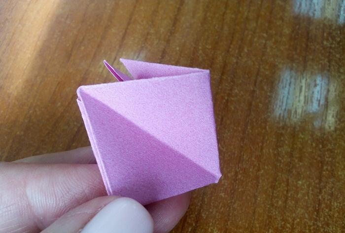 3D поздравителна картичка с оригами лалета