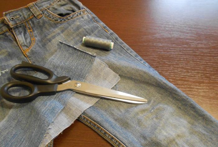 Jak napravit džíny na kolenou
