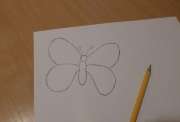 desenați un fluture