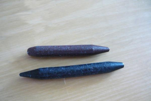 Two wax crayons