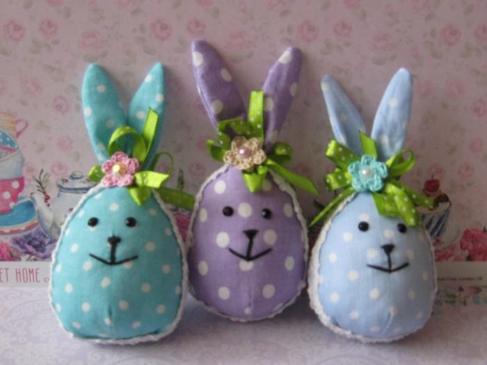 Telur bunnies diperbuat daripada kain