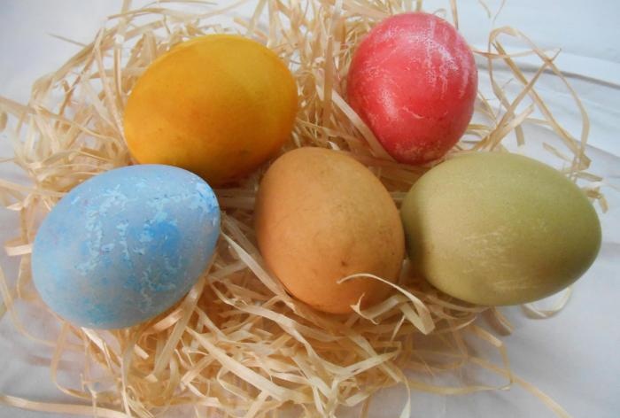 přírodní barva na vejce