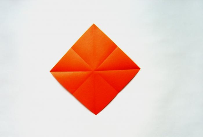 Caja de papel origami en forma de gato