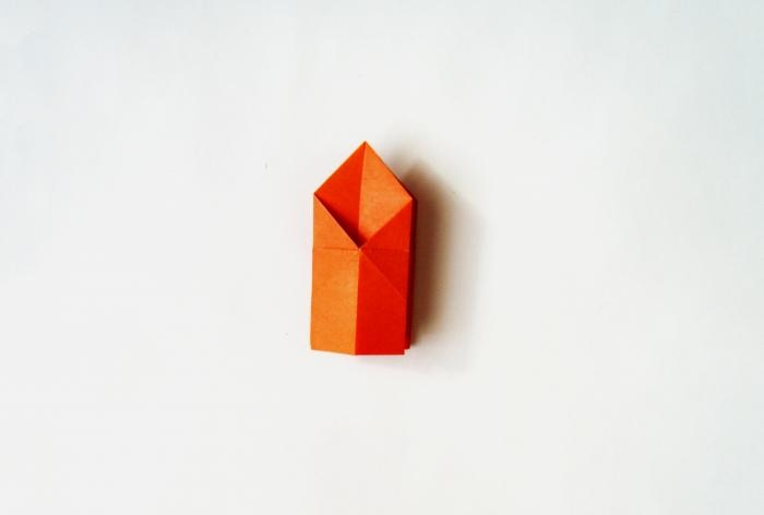 Origami papīra kaste kaķa formā