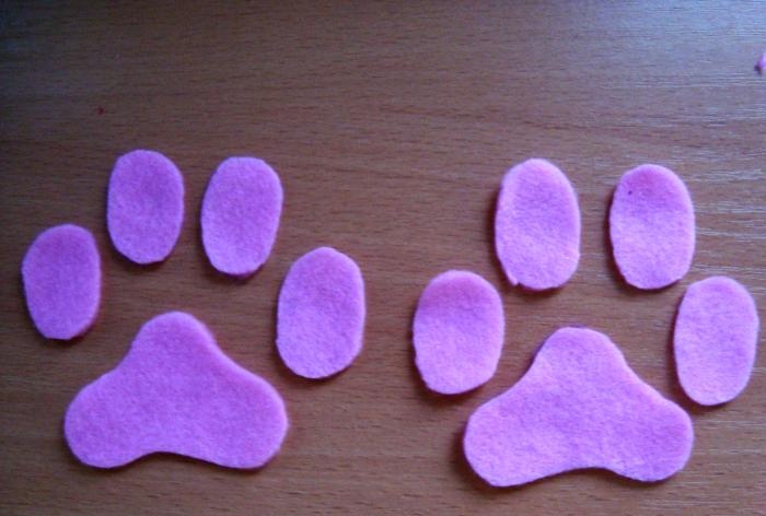 Котешки крака от декор за ръкавици