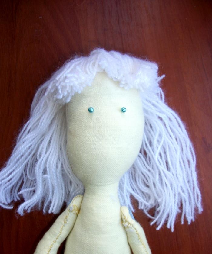 DIY textilní panenka