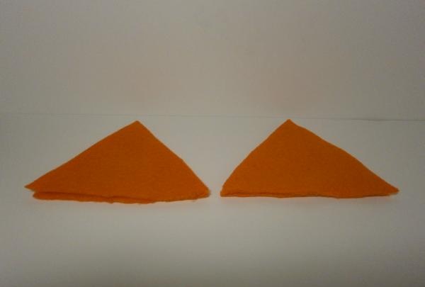 patru triunghiuri