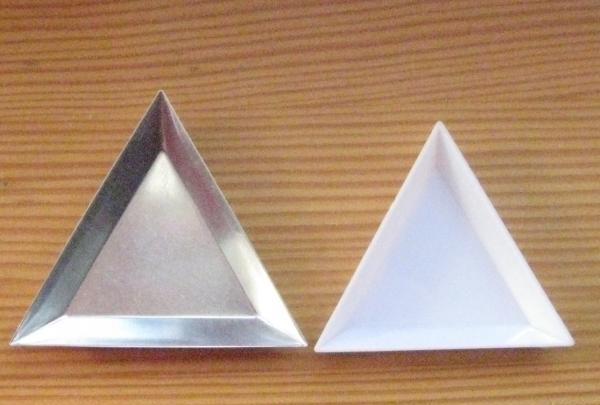 triangulära plattor
