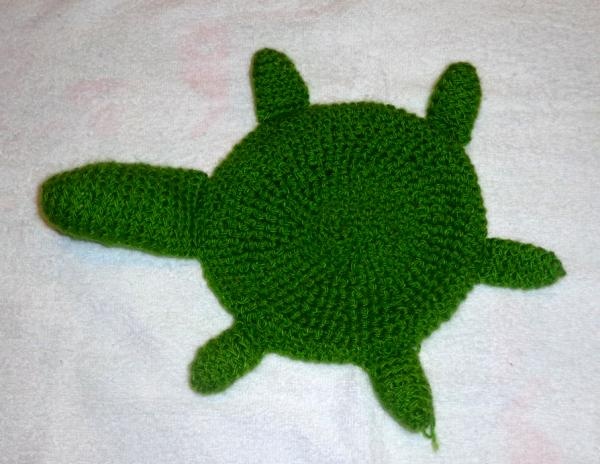 Плетена костенурка-играчка
