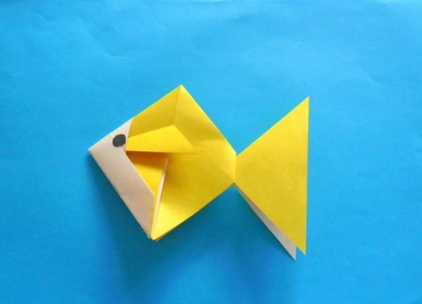 Jednoduché papierové ryby