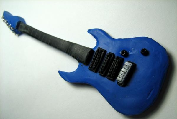 chitară electrică din argilă polimerică