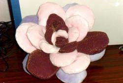 Dekoratyvinė pagalvė - rožė