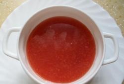 Sopa fria de cereja