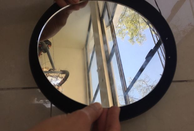 Cermin baru dari kuali lama