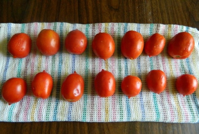 Kış için kurutulmuş domates