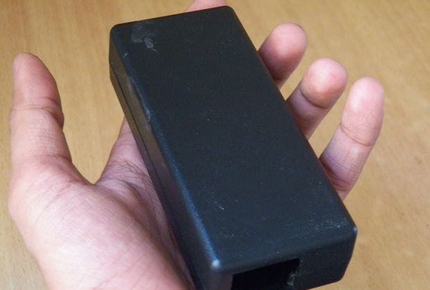Elektronický skartovač - elektromagnetická zbraň