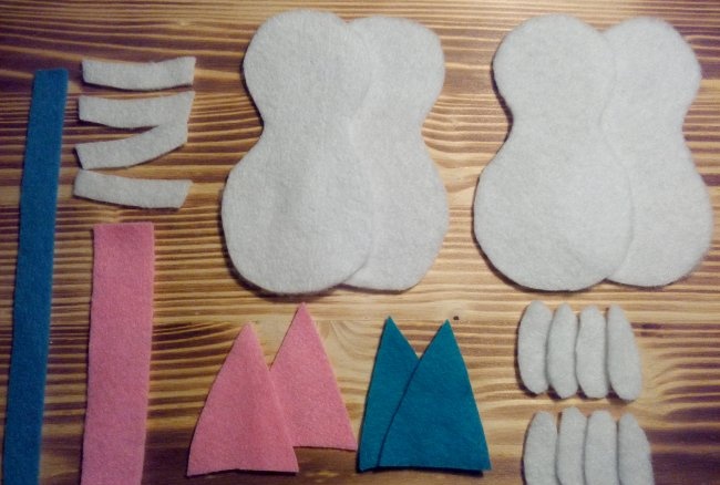 DIY-lumiukot, jotka on valmistettu huovasta