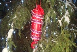 Brinquedos de Natal para decorar um abeto ou pinheiro de rua