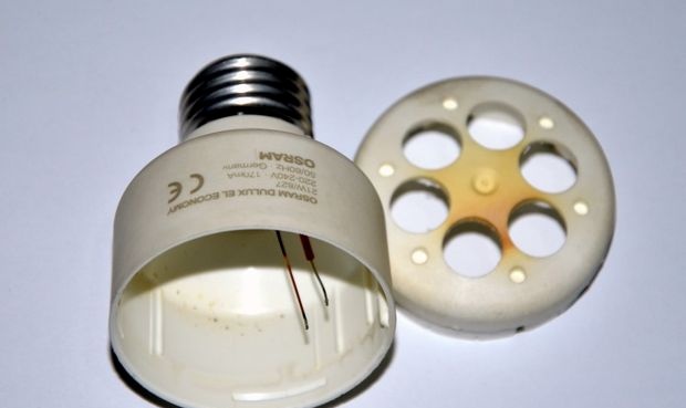 Kuinka tehdä edullinen, mutta erittäin tehokas LED-lamppu?