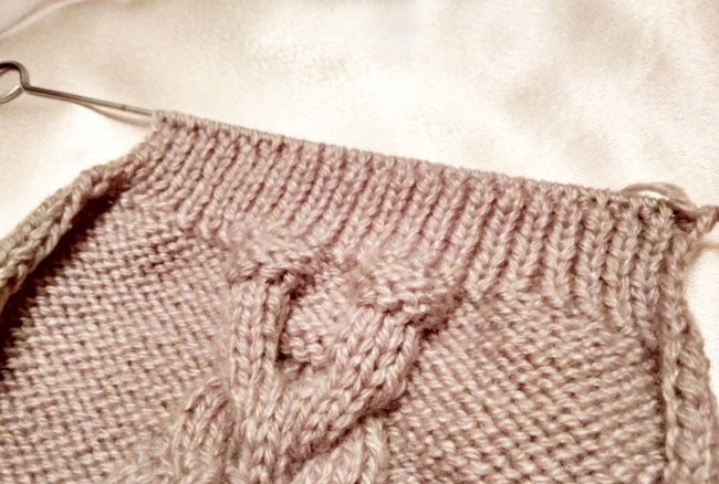 Cum să tricotăm mănuși cu un model de bufniță