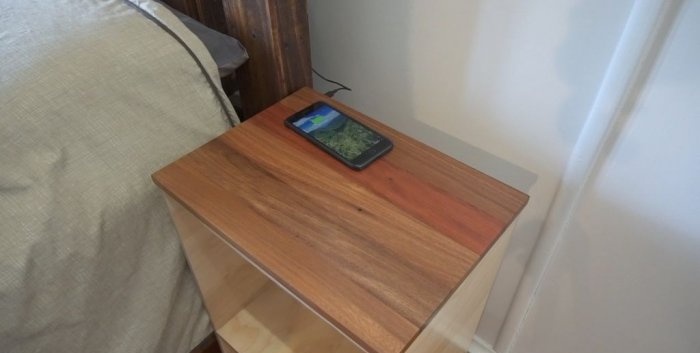 Bedside Wireless Gadget Charger