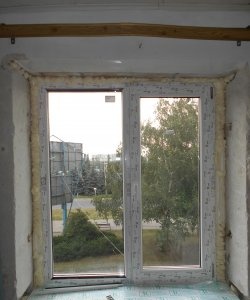 DIY muovinen ikkuna asennus