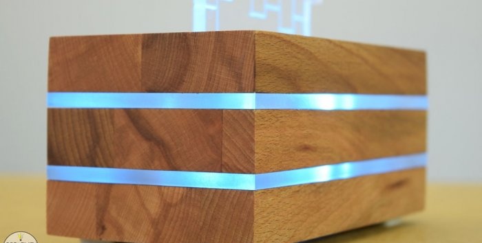 LED лампа от акрилно стъкло и дърво