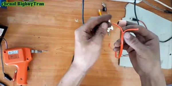 12 voltin kannettava levyhiomakone
