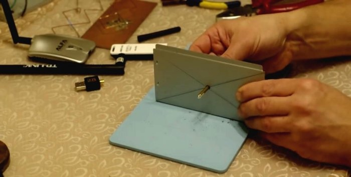 How to make a directional WIFI antenna