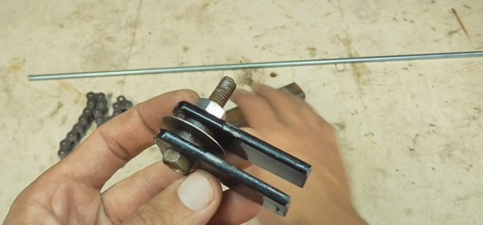 Máy cắt ống đơn giản