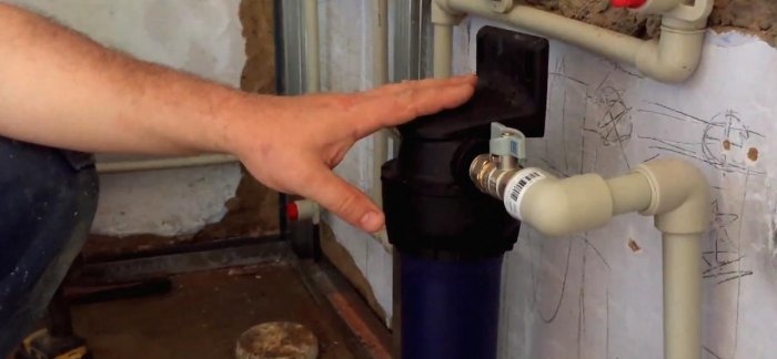Come aumentare la pressione dell'acqua in una casa privata
