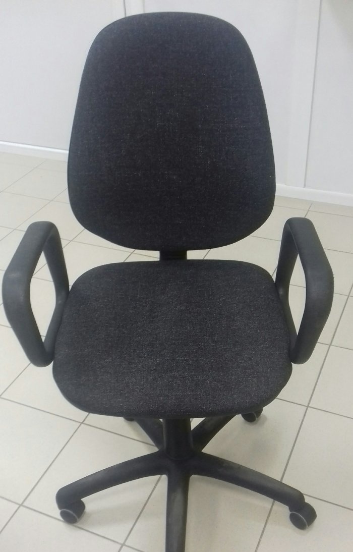 Επισκευή αμορτισέρ καρέκλας υπολογιστών