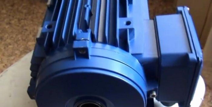 Indukcijas motora ģenerators