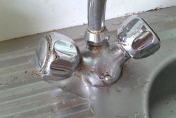 Repararea robinetului de bucătărie