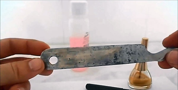 Kako napraviti rupu u kaljenom čeliku bez bušenja